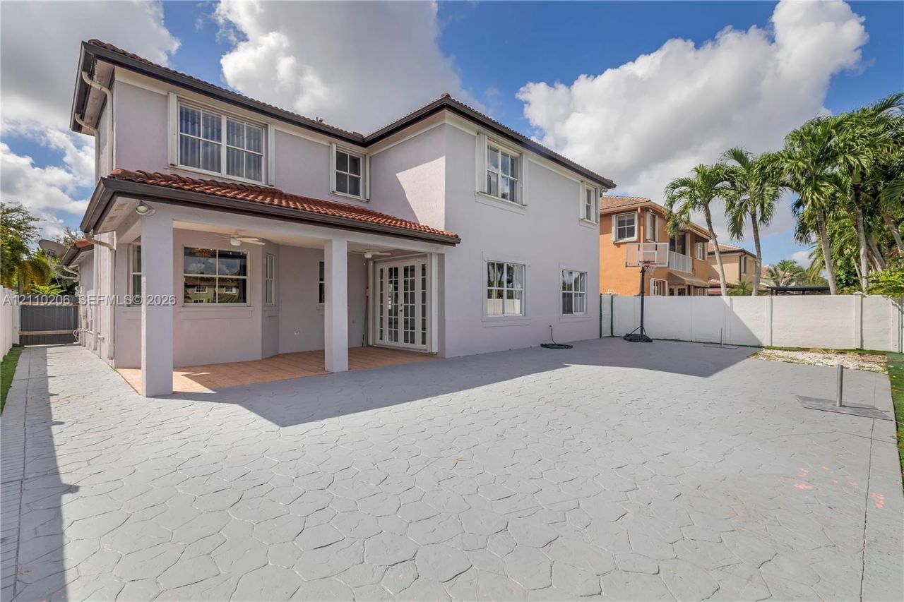 14843 SW 24th St , Miami, FL 33185 Photo