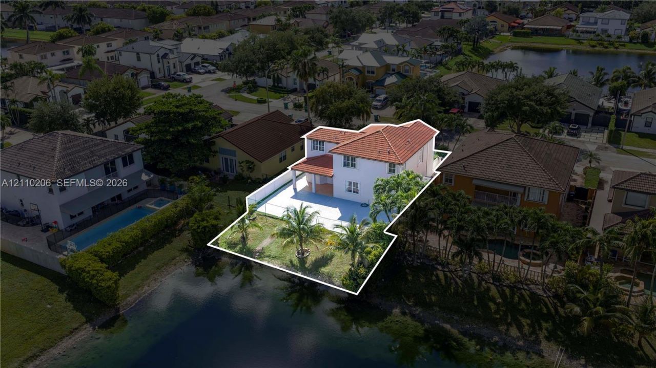 14843 SW 24th St , Miami, FL 33185 Photo