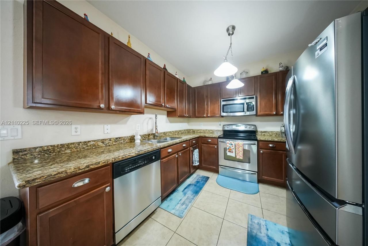 3076 SE 4th Ct , Homestead, FL 33033 Photo