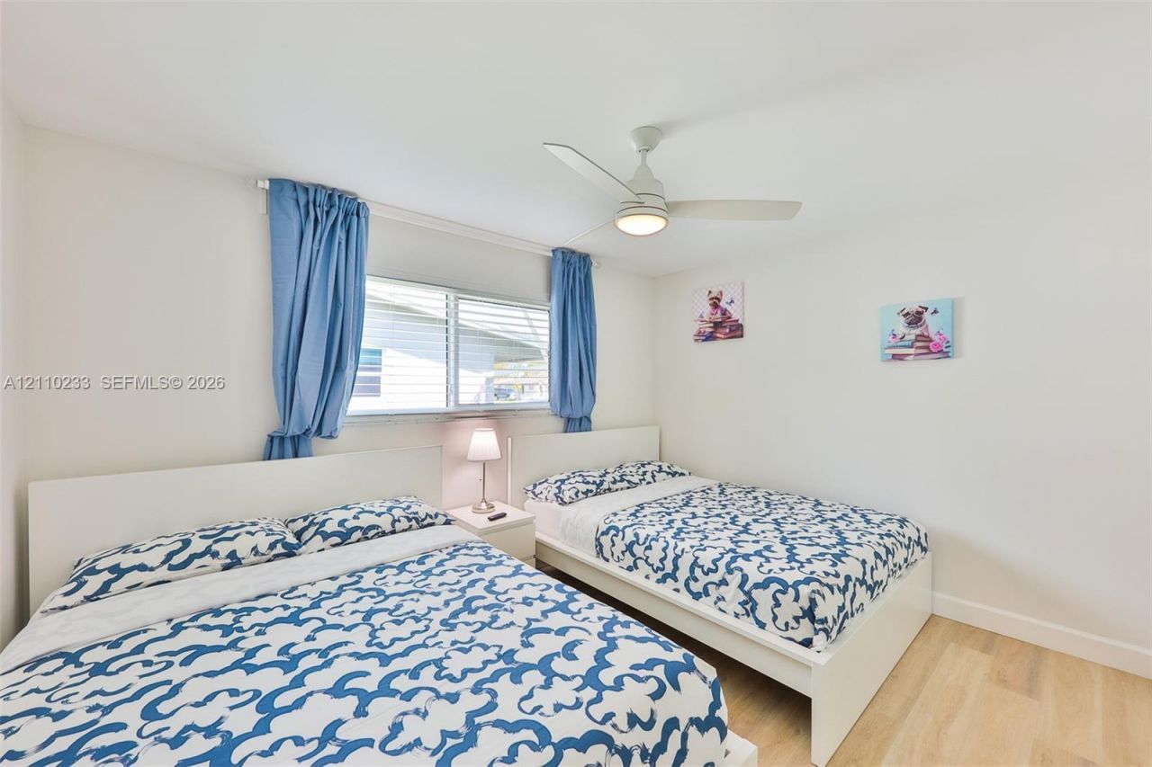 614 S Crescent Dr , Hollywood, FL 33021 Photo