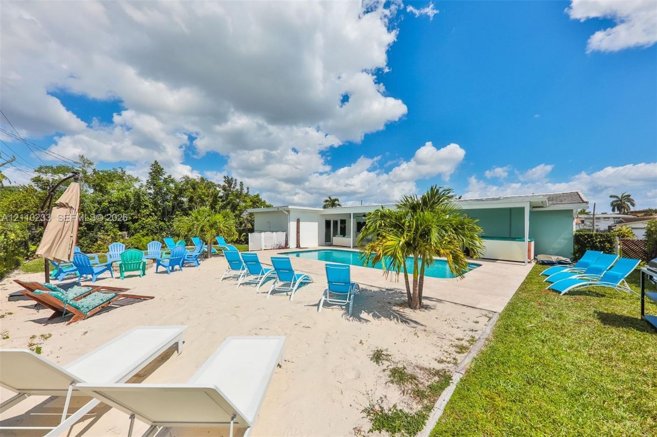 614 S Crescent Dr , Hollywood, FL 33021 Photo