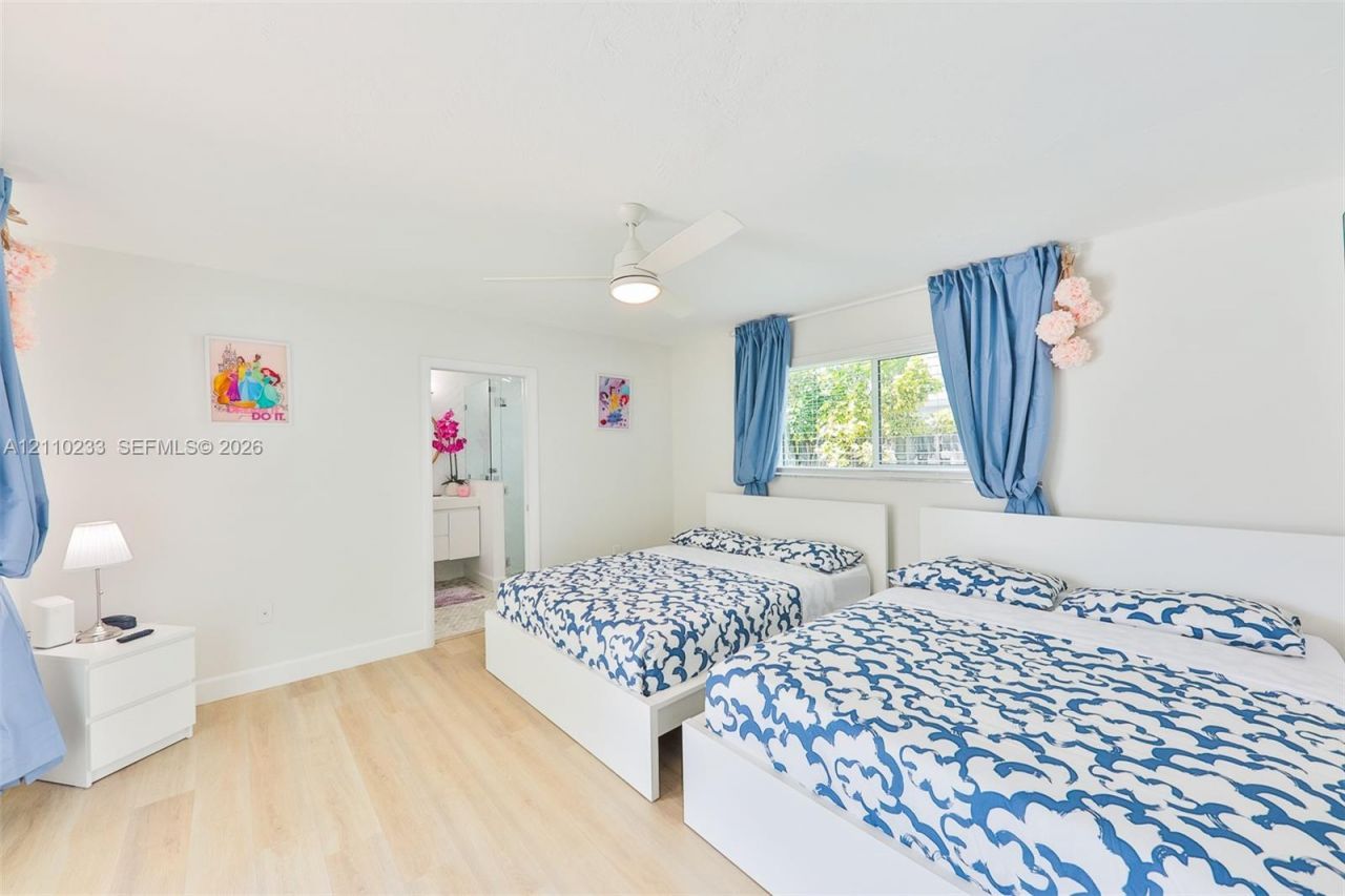 614 S Crescent Dr, Hollywood, FL 33021 Photo