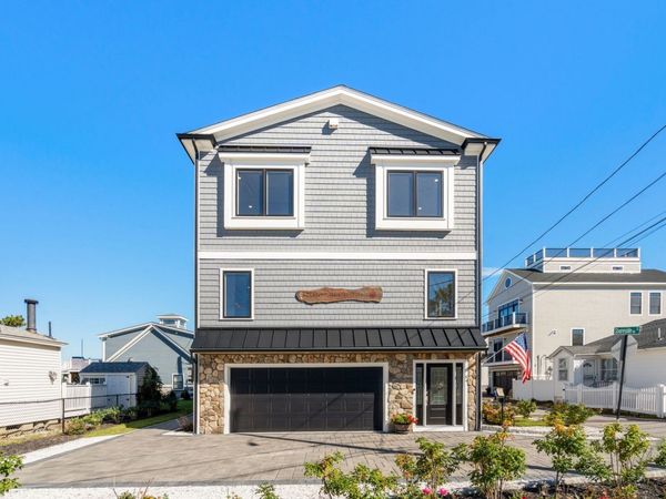 84 Post Island Rd, Quincy, MA 02169