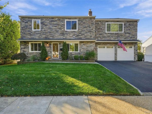 140 Baltimore Avenue , Massapequa, NY 11758