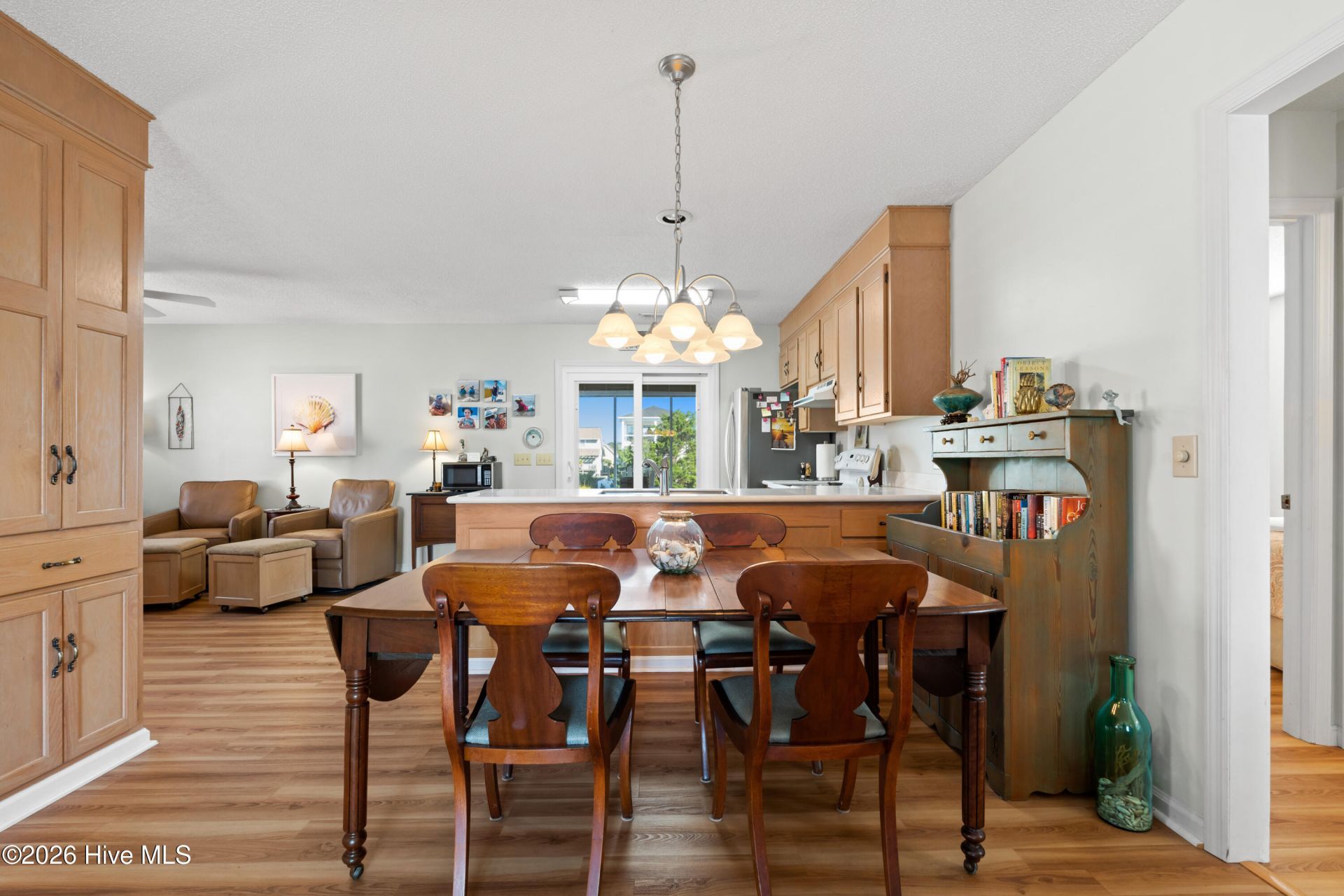 306 Brunswick Avenue W Photo 11