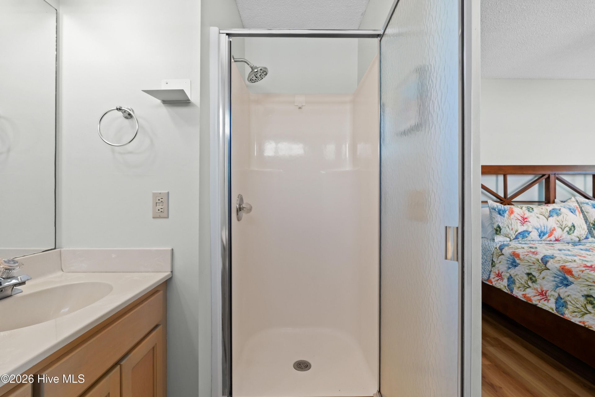 306 Brunswick Avenue W Photo 19
