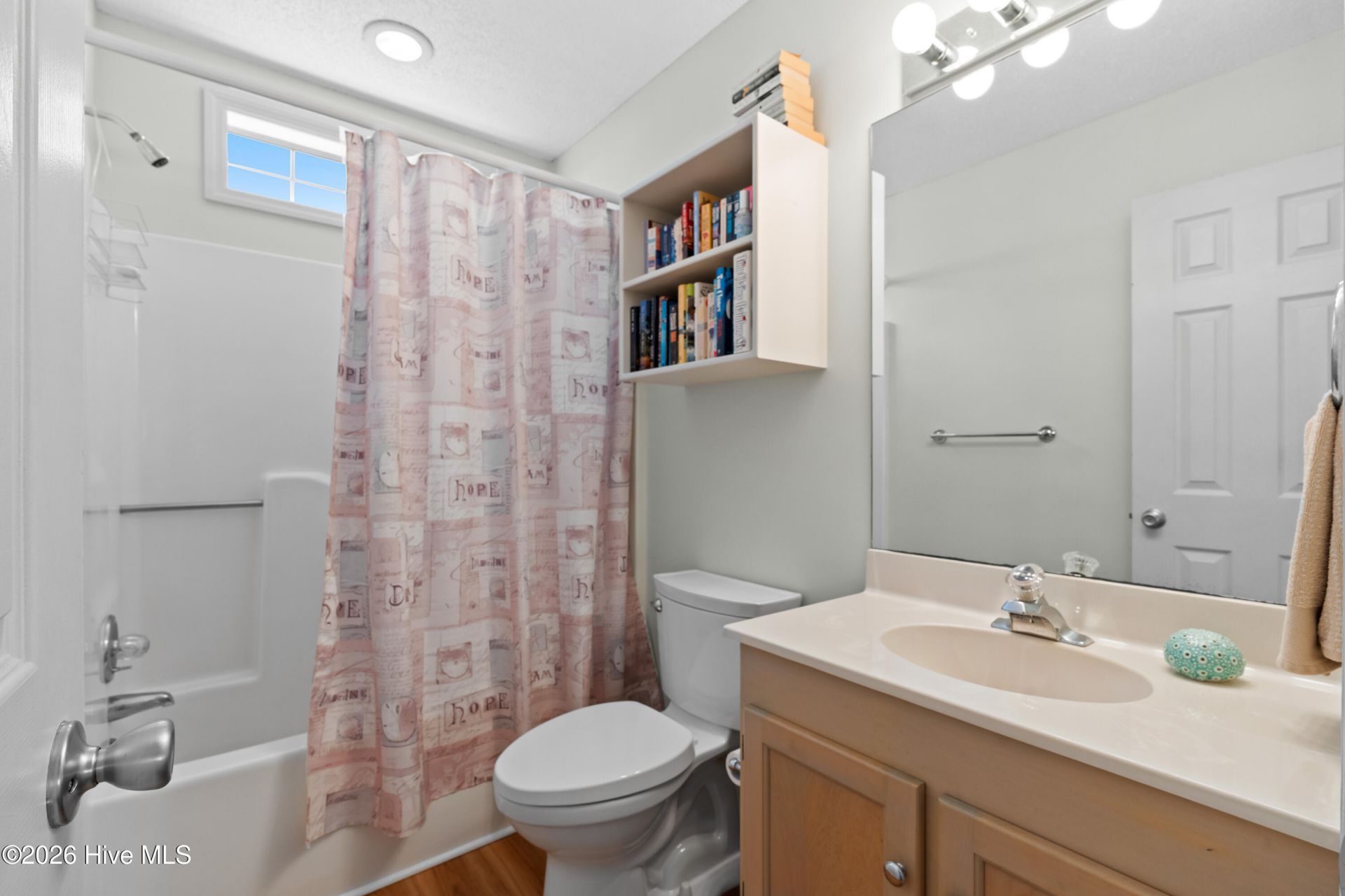 306 Brunswick Avenue W Photo 24