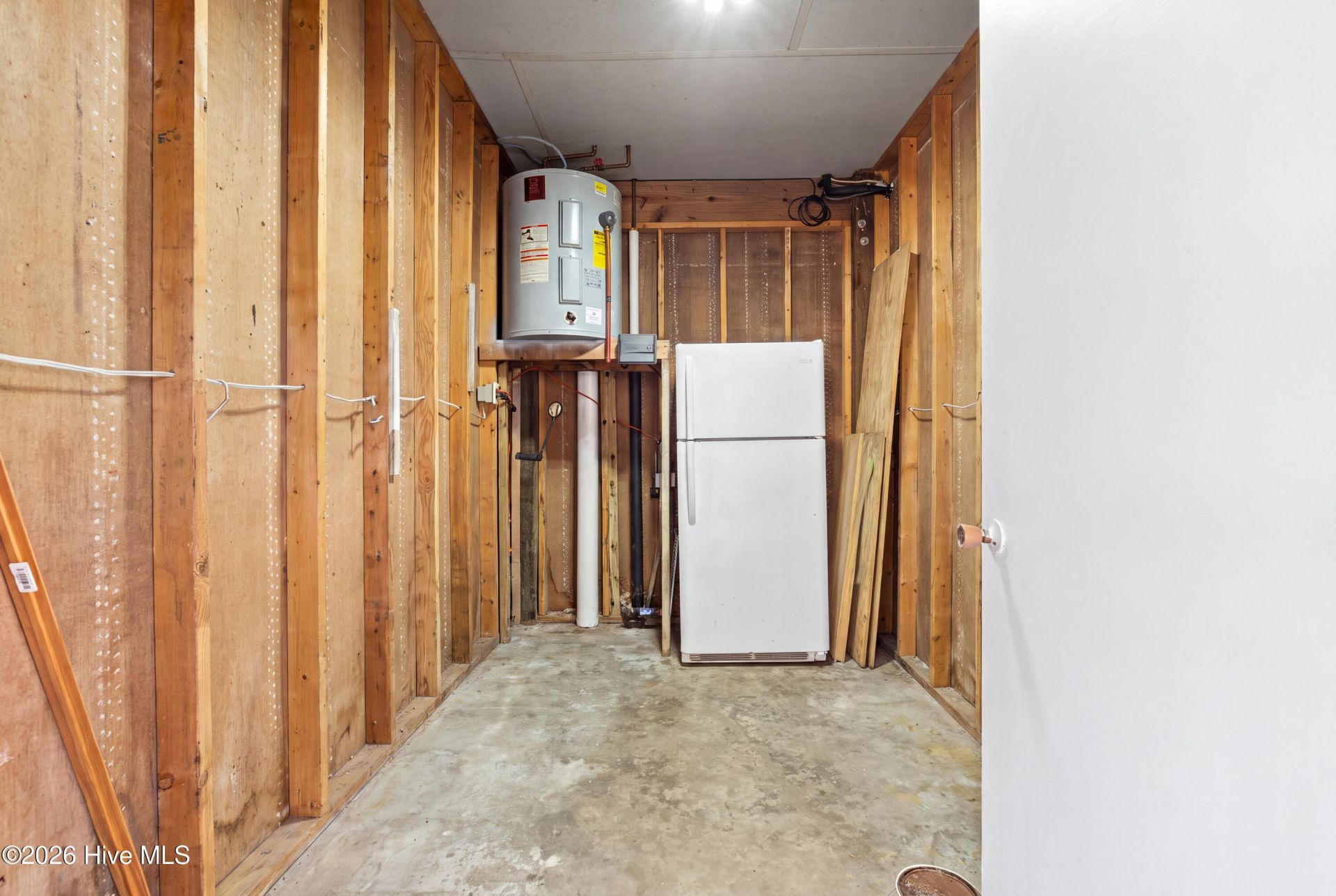 306 Brunswick Avenue W Photo 32