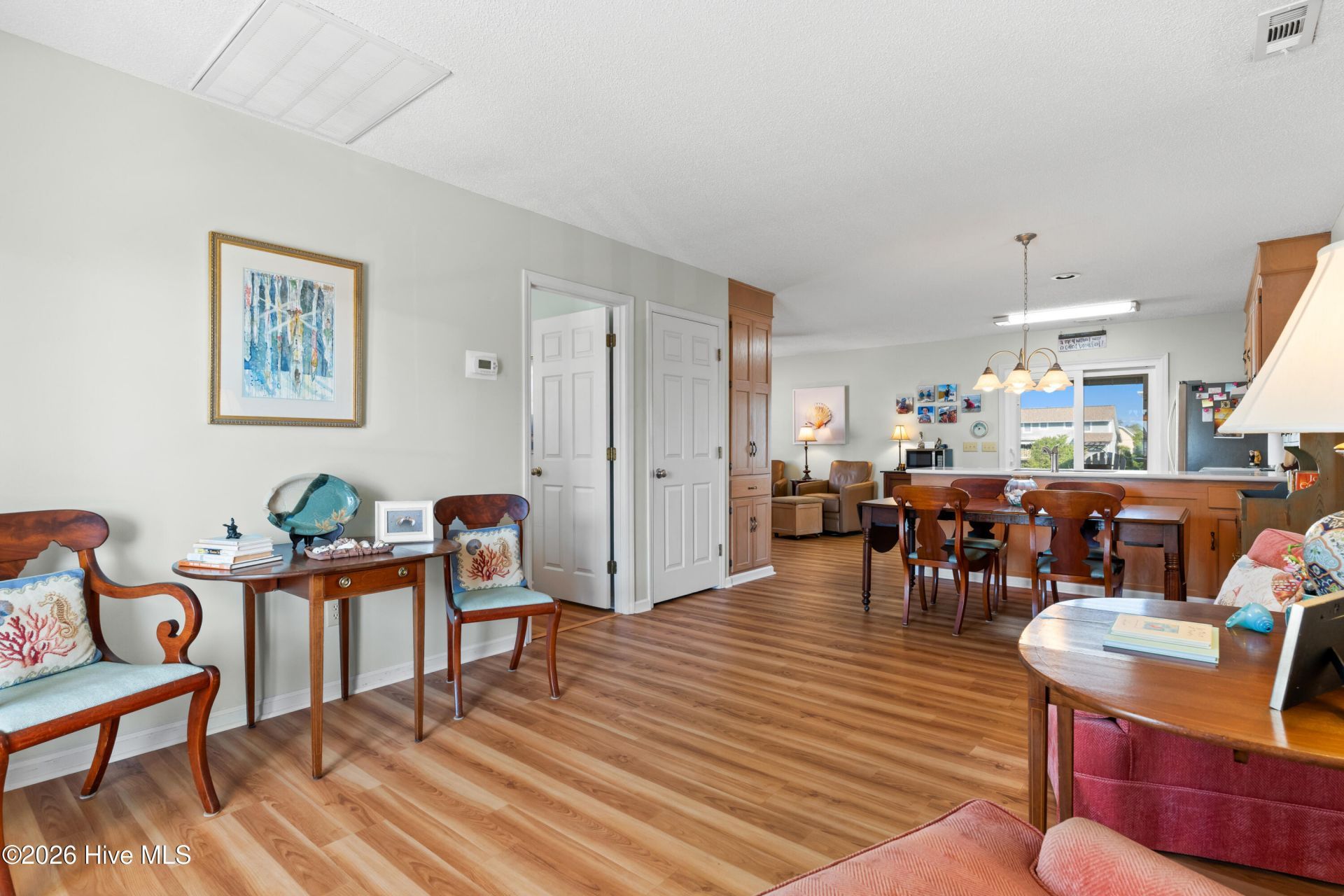 306 Brunswick Avenue W Photo 5