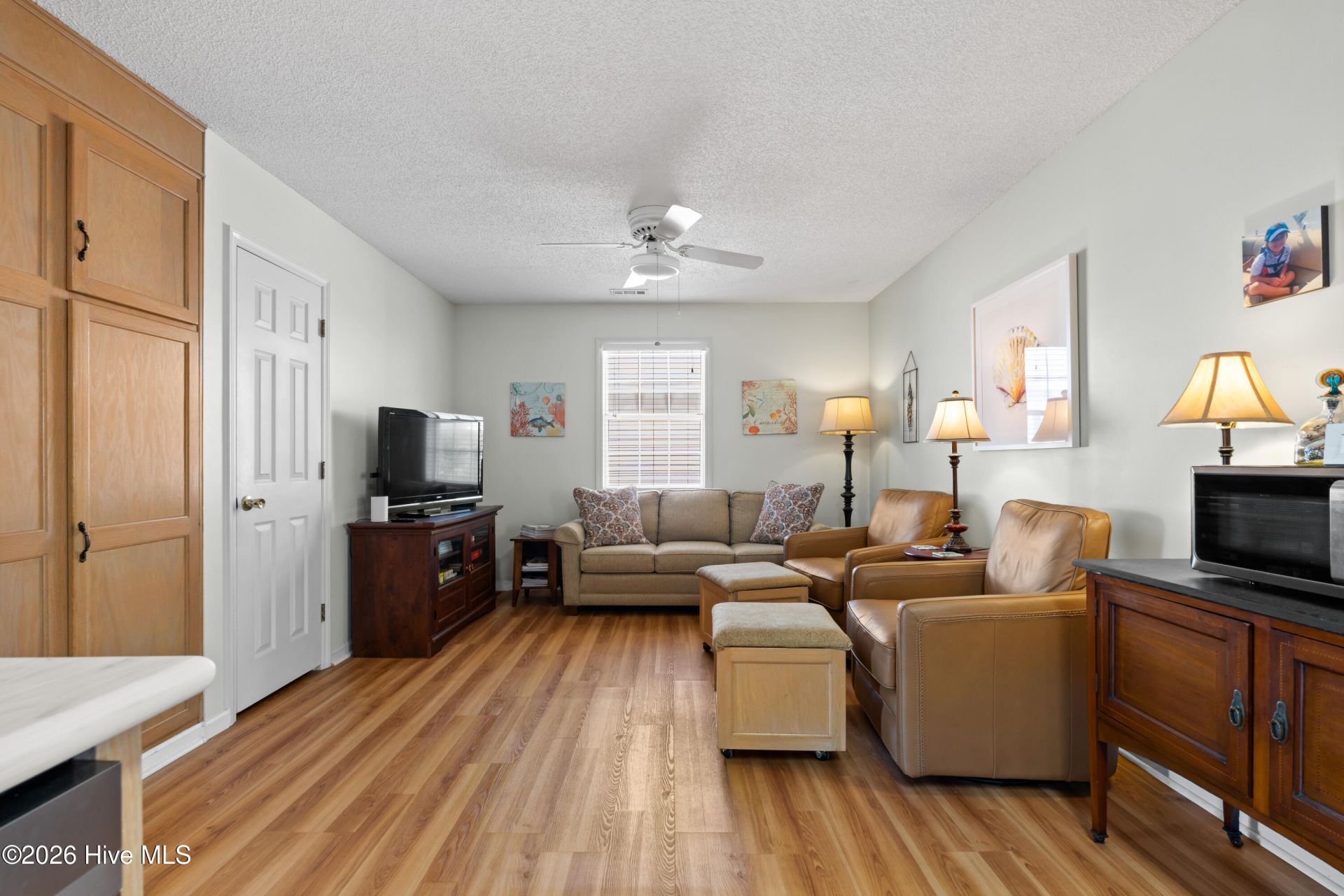 306 Brunswick Avenue W Photo 6