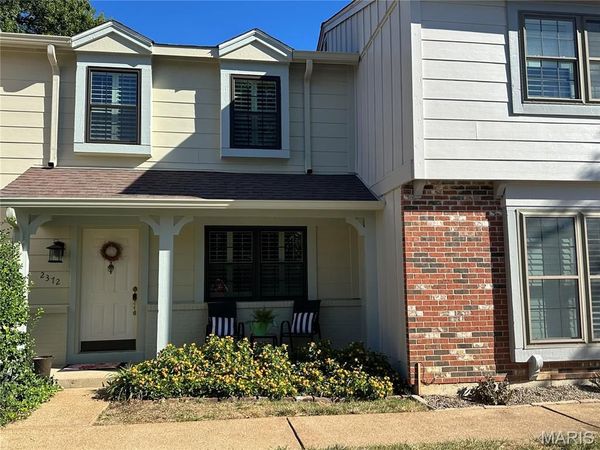 2372 Hidden Meadow Lane, Ballwin, MO 63021