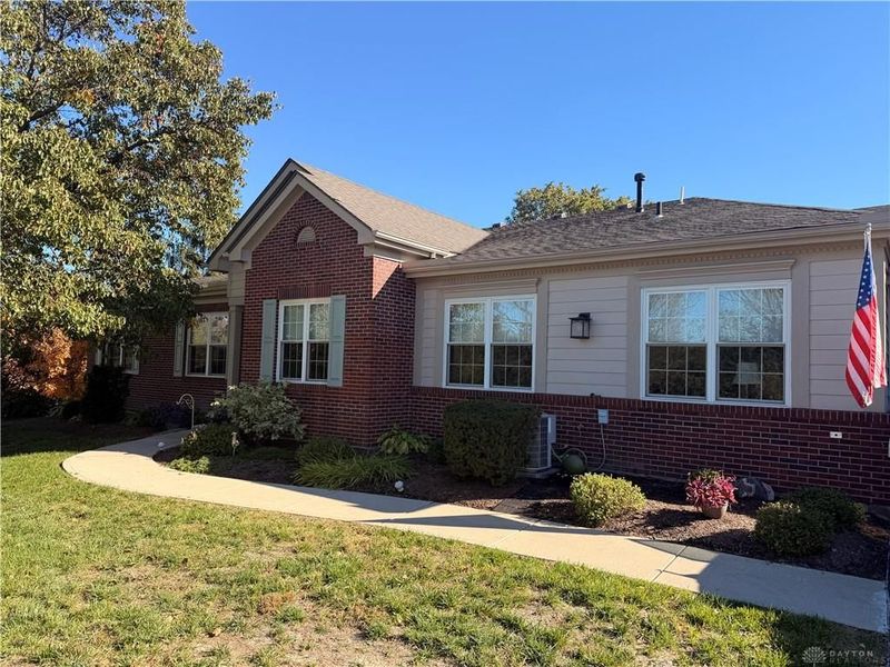 9002 Waterway Court, Miamisburg, OH 45342 Photo 4