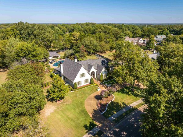 9504 FOX HILL CIR N, Germantown, TN 38139
