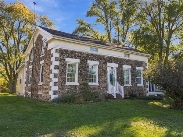2471 Maple Road, Wilson, NY 14172