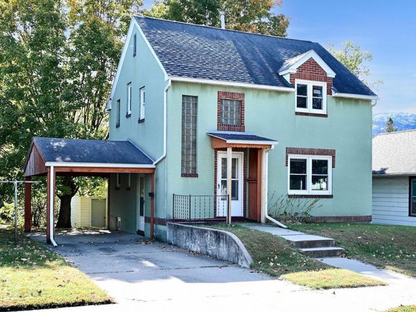 807 W Mark Street, Winona, MN 55987