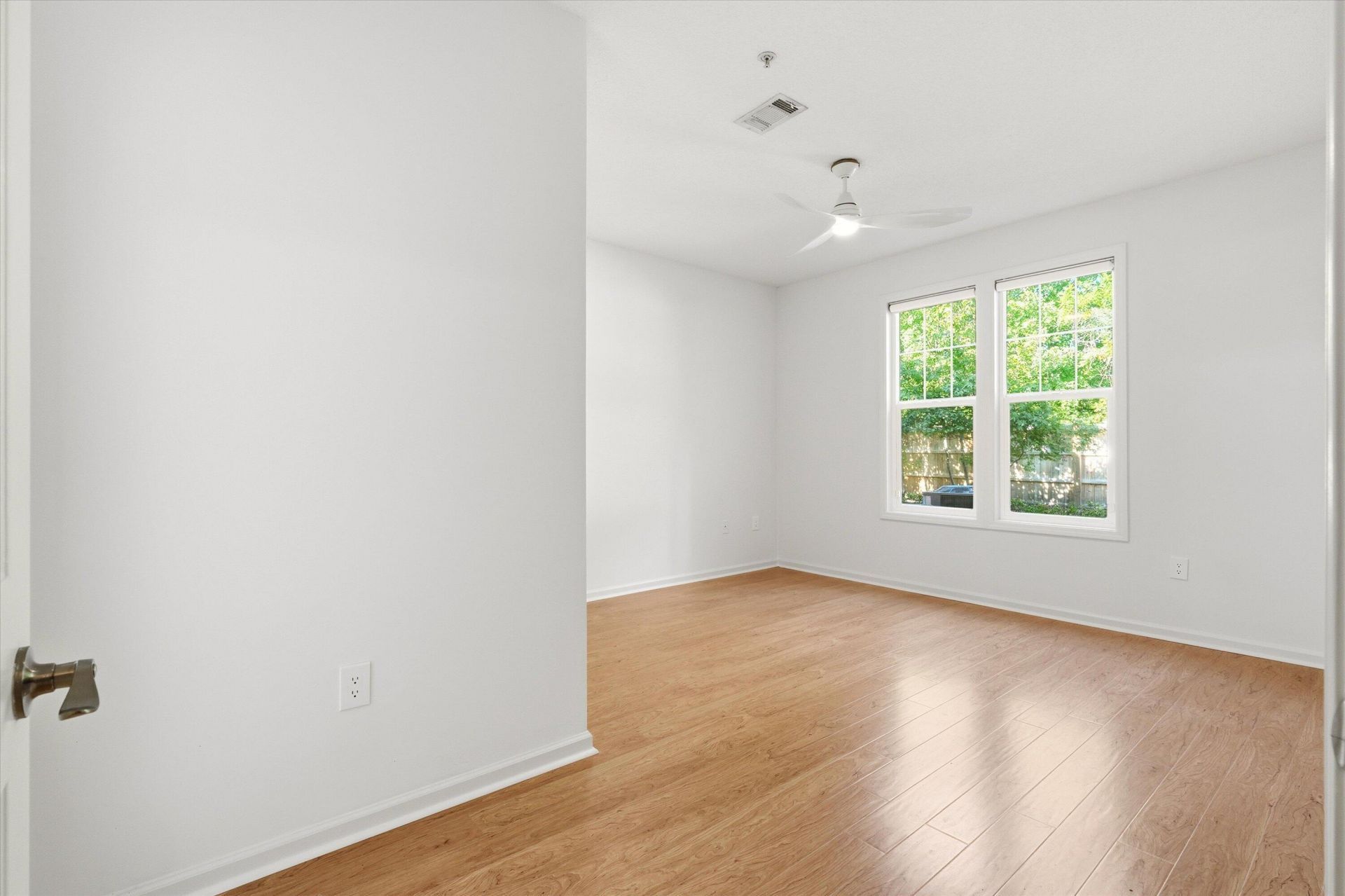 2217 Chatelain Way Photo 13