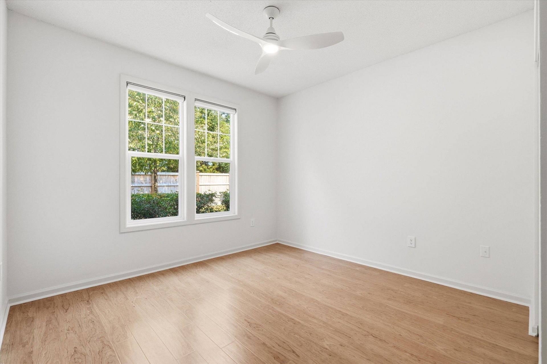2217 Chatelain Way Photo 20