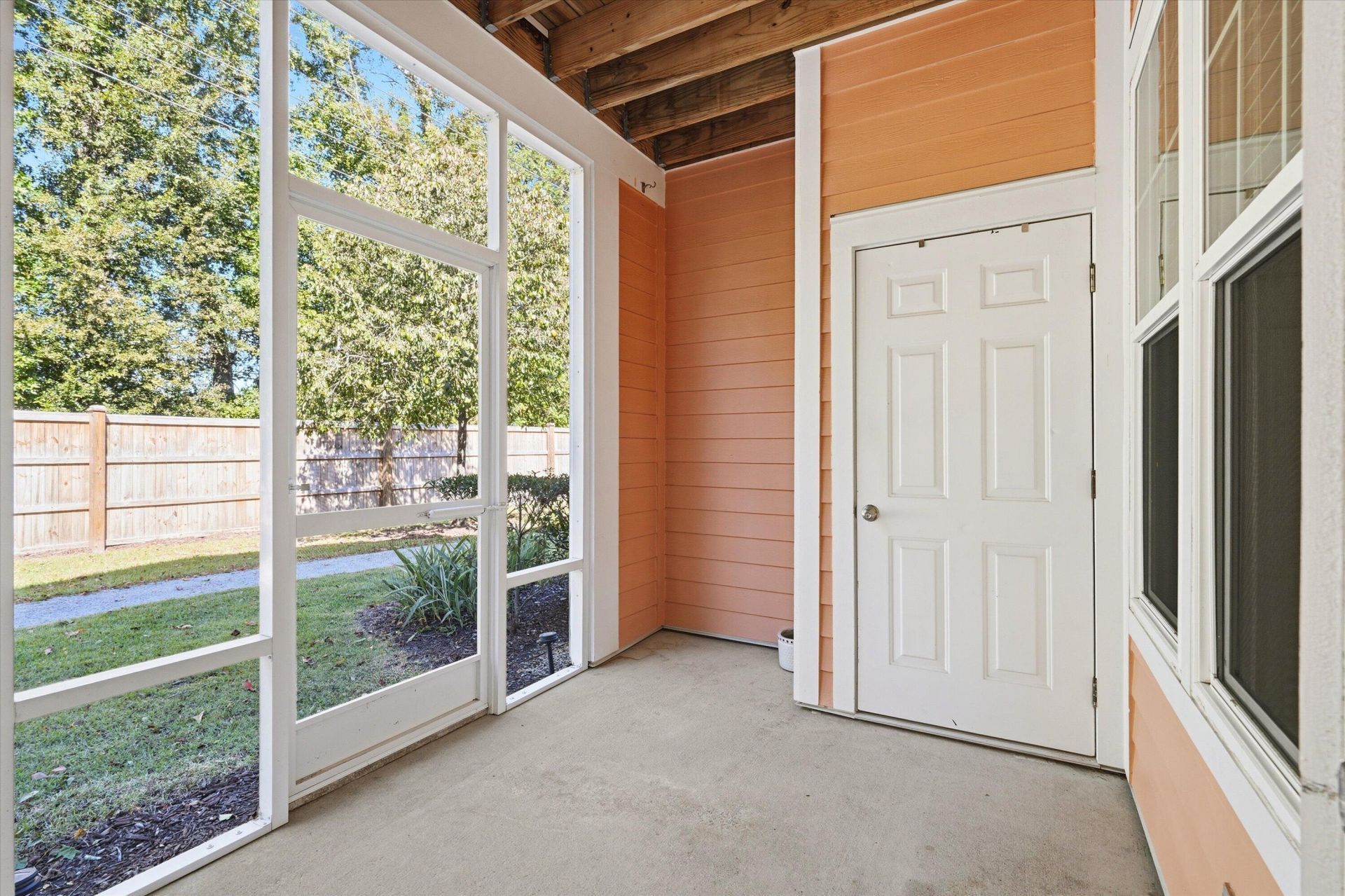 2217 Chatelain Way Photo 24
