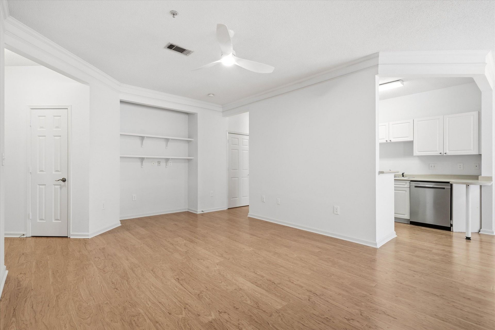 2217 Chatelain Way Photo 5