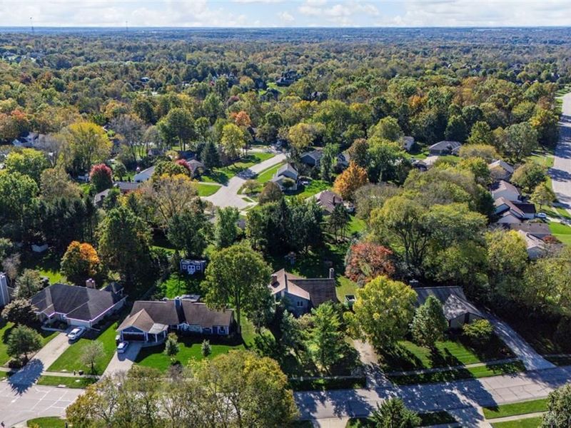 699 Highpoint Drive, Springboro, OH 45066 Photo 9