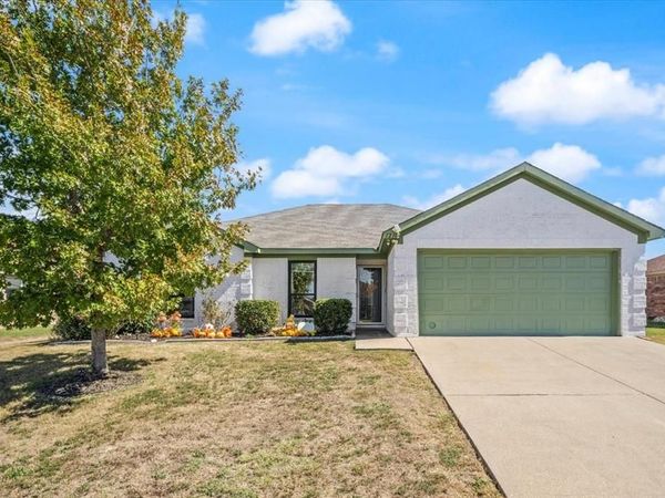 1218 Beacon Hill Drive, Midlothian, TX 76065