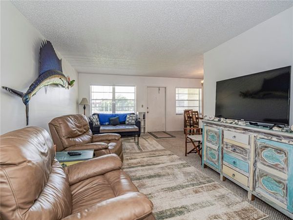 89 Crooked Tree Lane, Unit 203, Vero Beach, FL 32962