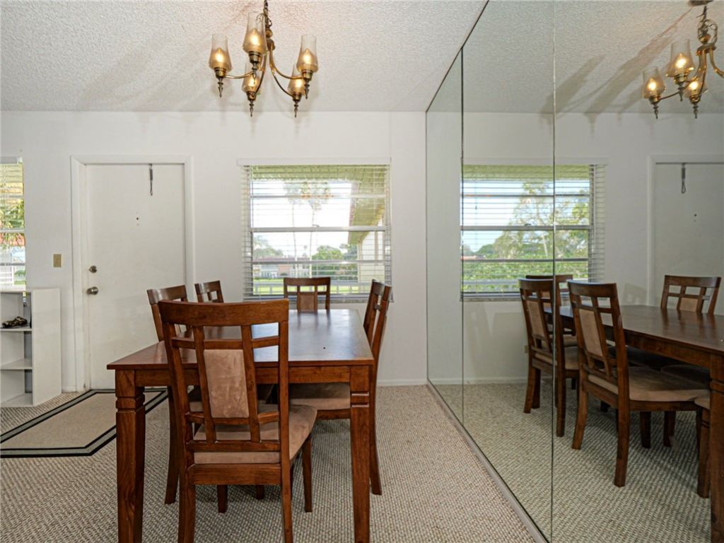 89 Crooked Tree Lane, Unit 203, Vero Beach, FL 32962 Photo