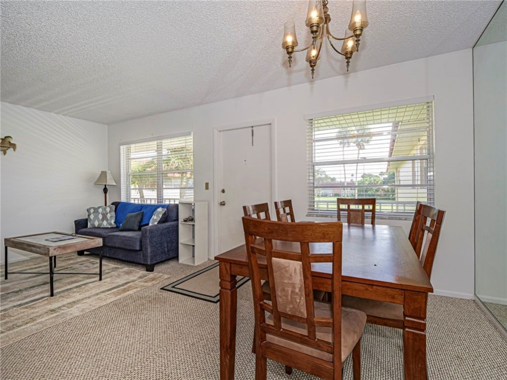 89 Crooked Tree Lane, Unit 203, Vero Beach, FL 32962 Photo