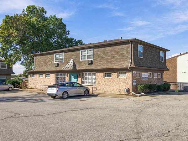 755 & 757 W Benton St, Iowa City, IA 52246