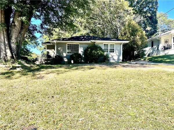 3006 Villa Esta Drive , Atlanta, GA 30341