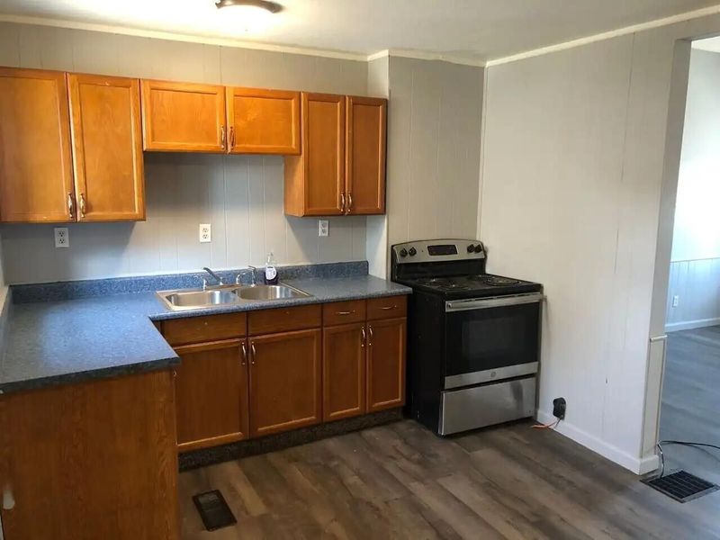 24 W Main Street, Ashville, OH 43103 Photo 7