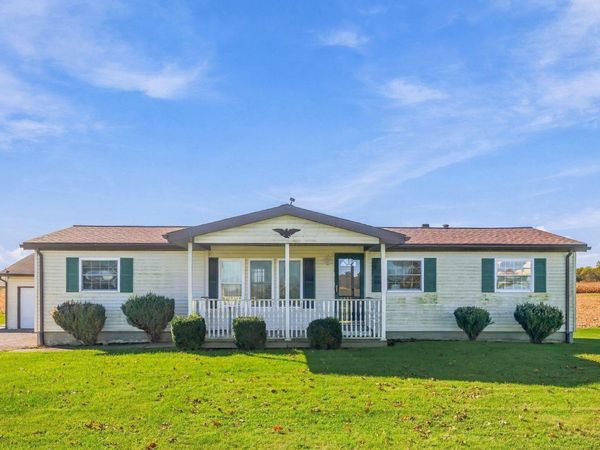 6157 Roberts Road , Caledonia, OH 43314