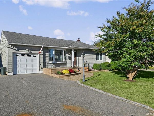 3209 Mark Alan Drive , Wantagh, NY 11793