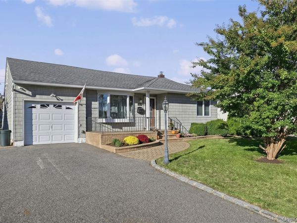 3209 Mark Alan Drive , Wantagh, NY 11793