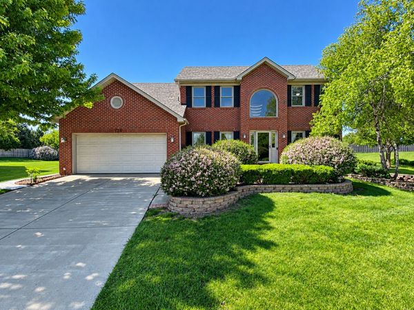 720 KENDRIDGE Court , Aurora, IL 60502