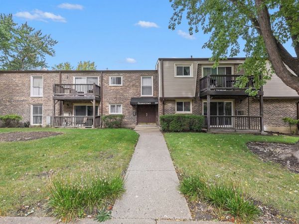 220 W Colfax Street , Unit 102, Palatine, IL 60067