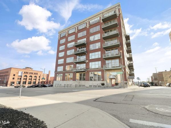 745 Washington Street, Toledo, OH 43604