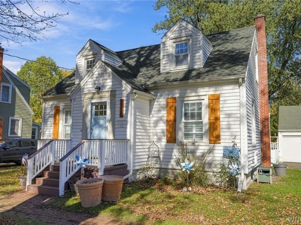 3720 W View Avenue , Hamburg, NY 14075