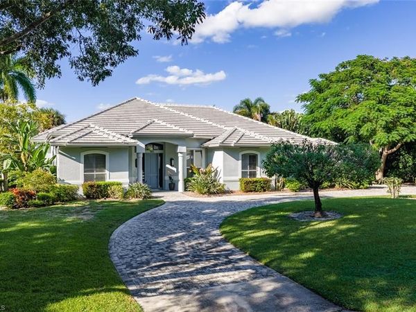 565 CORAL DR , NAPLES, FL 34102