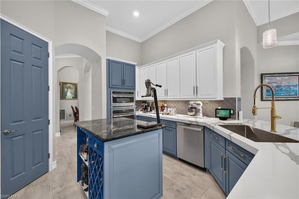 2299 Somerset Pl, Naples, FL 34120 Photo