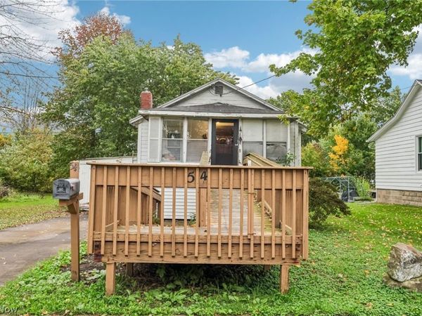 54 N Seneca Street , Rittman, OH 44270