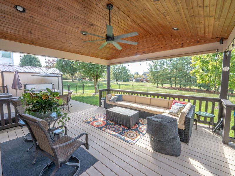 8069 Trailwood Court, Florence, KY 41042 Photo 2