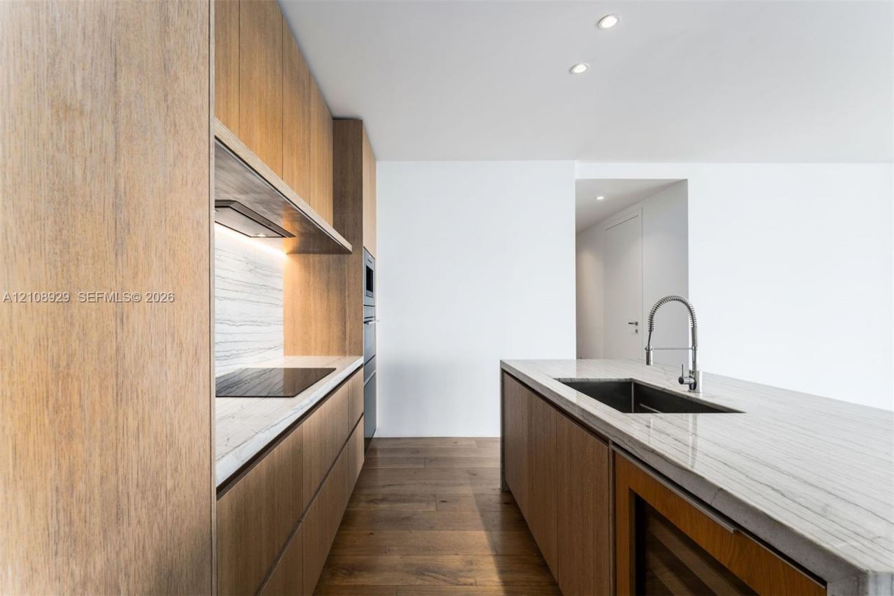 8701 Collins Ave, Unit 606, Miami Beach, FL 33154 Photo