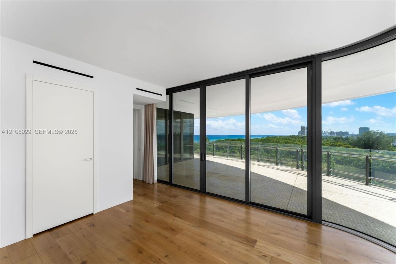 8701 Collins Ave, Unit 606, Miami Beach, FL 33154 Photo