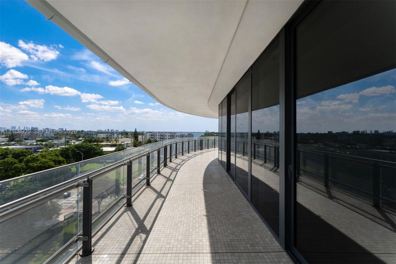 8701 Collins Ave, Unit 606, Miami Beach, FL 33154 Photo
