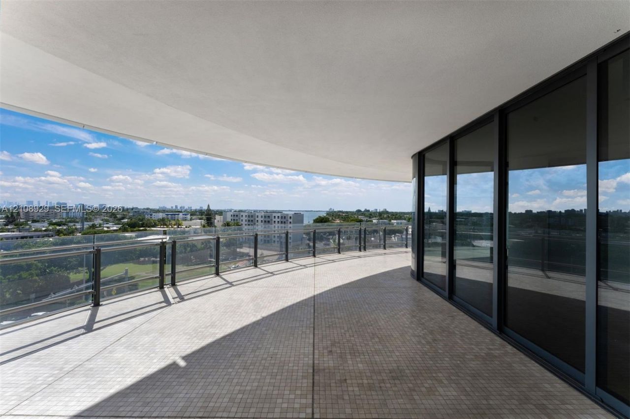 8701 Collins Ave, Unit 606, Miami Beach, FL 33154 Photo