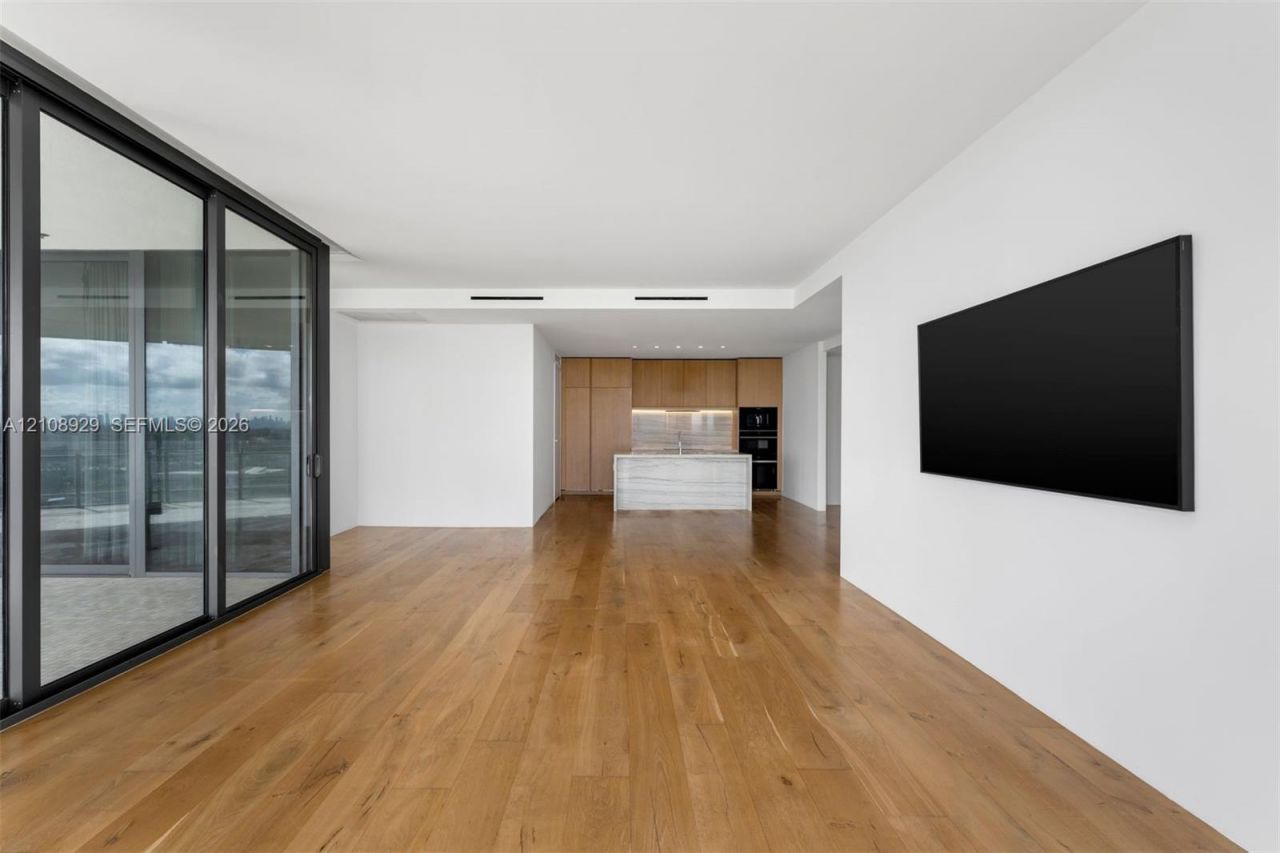 8701 Collins Ave, Unit 606, Miami Beach, FL 33154 Photo
