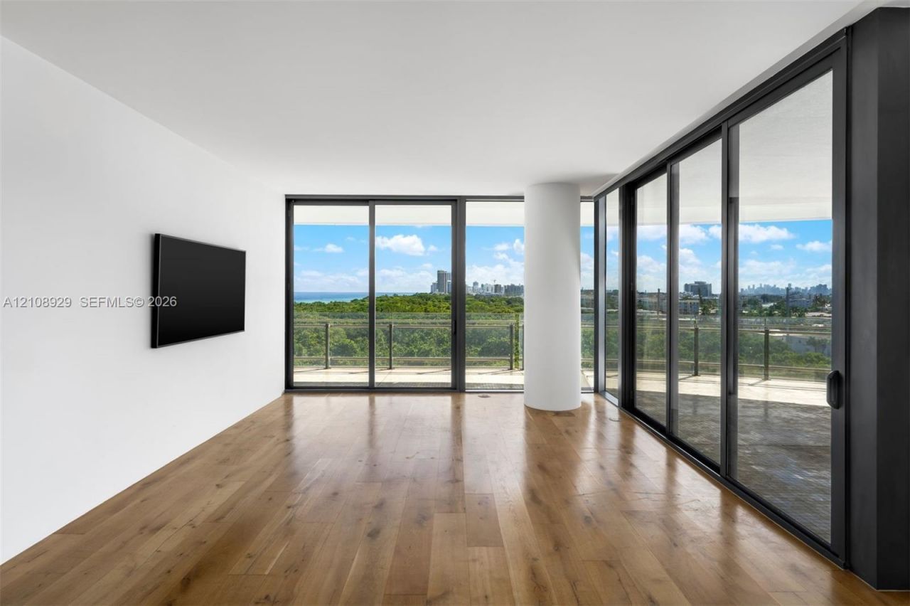 8701 Collins Ave, Unit 606, Miami Beach, FL 33154 Photo