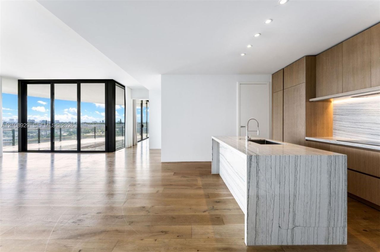 8701 Collins Ave, Unit 606, Miami Beach, FL 33154 Photo
