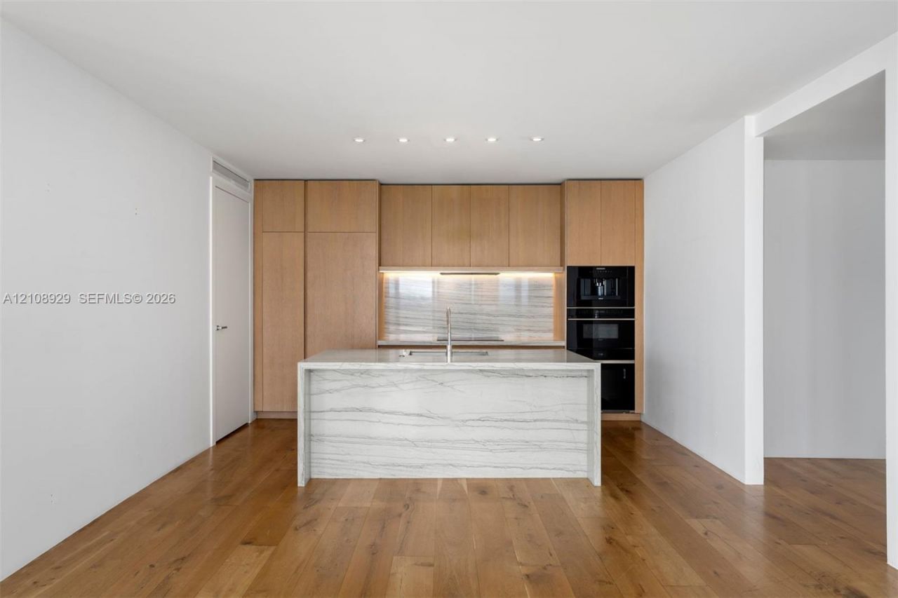 8701 Collins Ave, Unit 606, Miami Beach, FL 33154 Photo